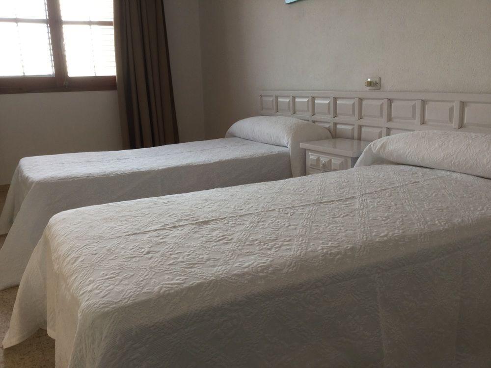 Apartamentos Alba サンアントニオアバド エクステリア 写真